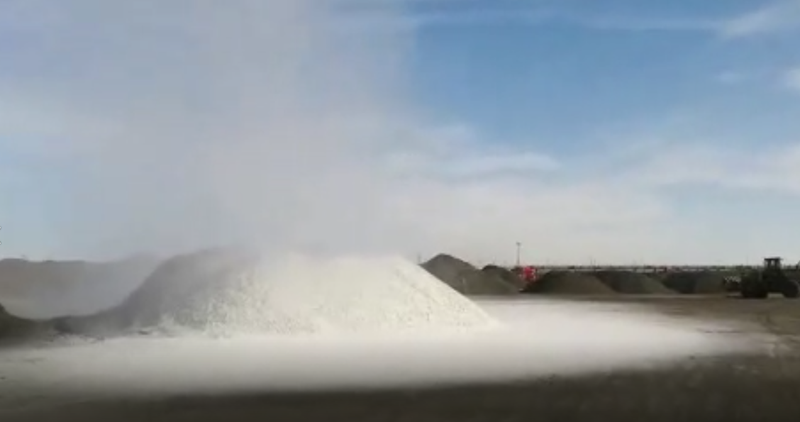 造雪机作业现场