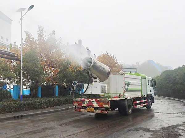 天地美消杀雾炮车
